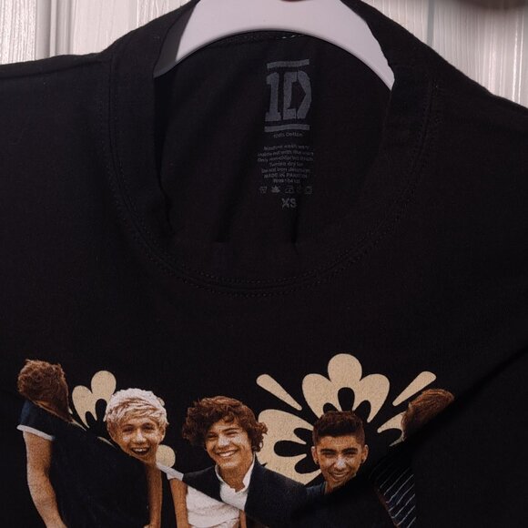 One Direction Group Photo USED Women's Fitted Shirt (XS, Pop, 1D, Harry Styles) - Picture 3 of 7